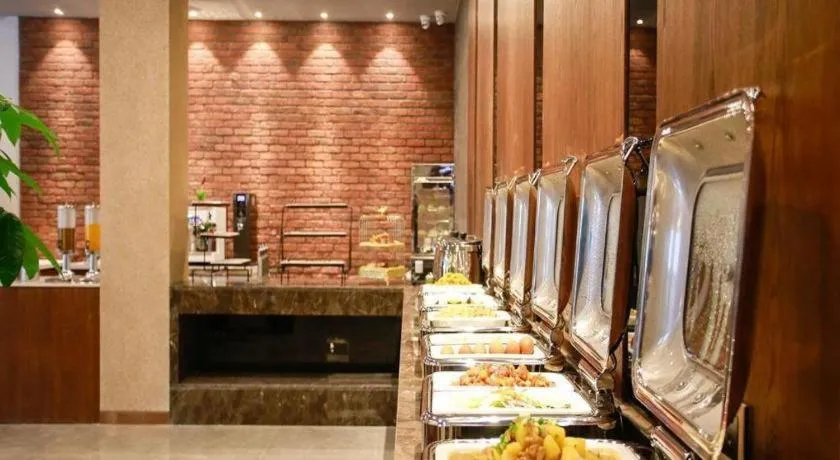 James Joyce Coffetel Harbin Railway Station Songlei Yuanda Pedestrian Street