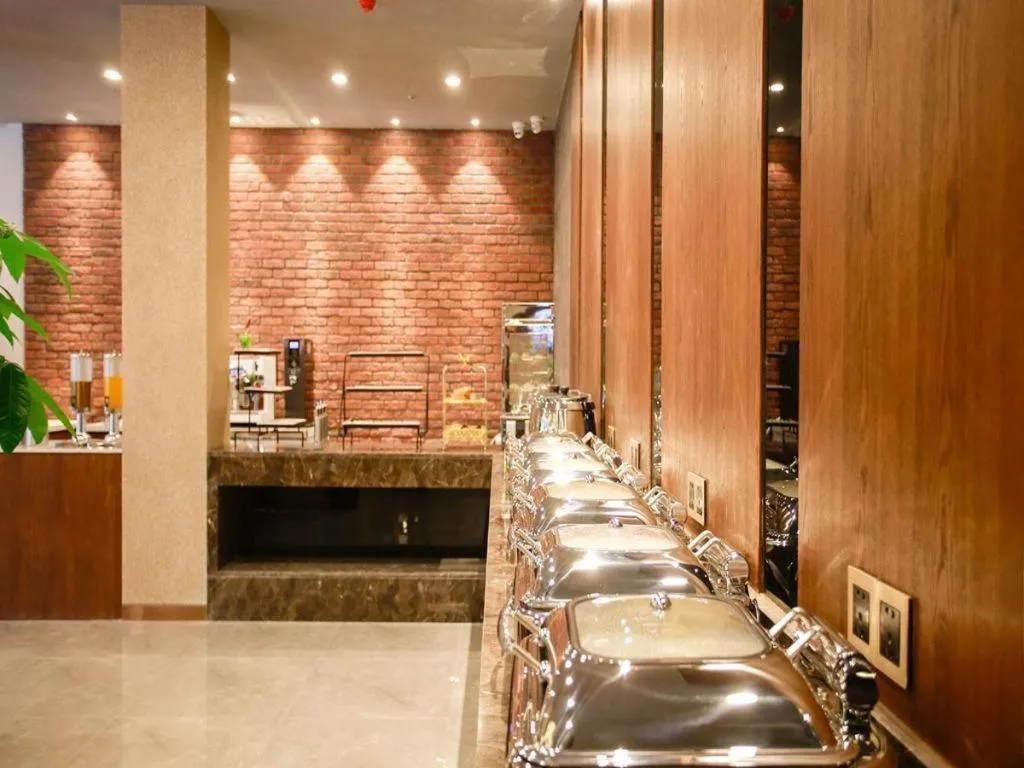 James Joyce Coffetel Harbin Railway Station Songlei Yuanda Pedestrian Street