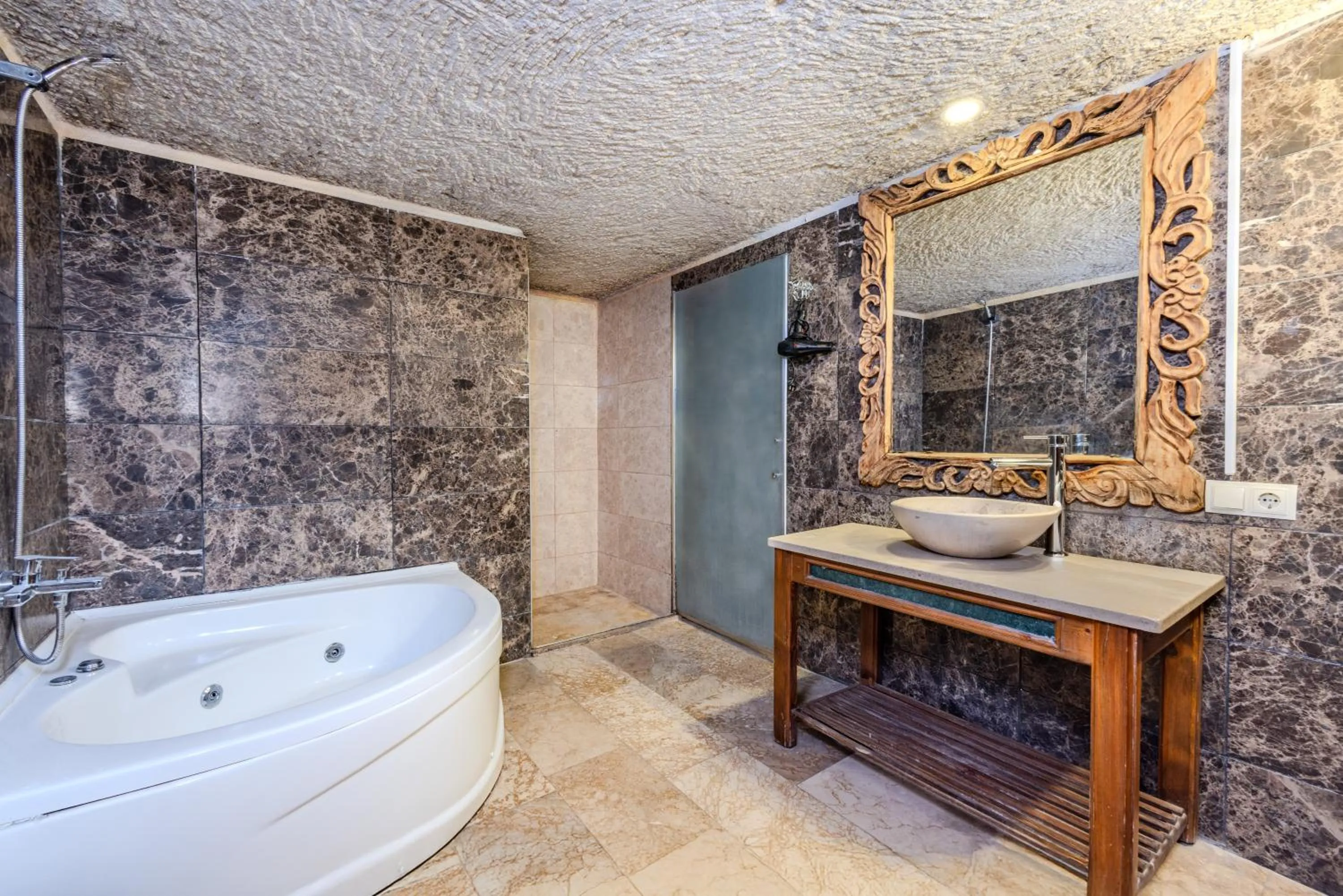 Bathroom in Onur Cave Cappadocia