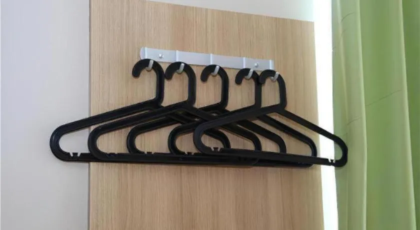 IU Hotel Nanchang West Railway Metro Station