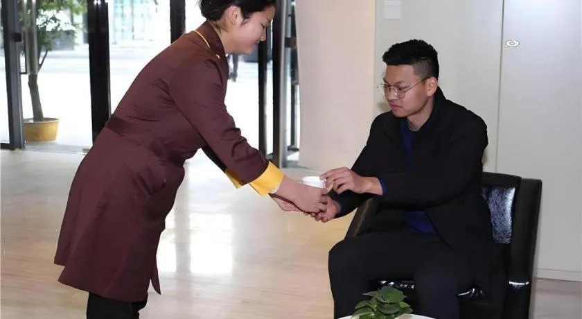 IU Hotel Nanchang West Railway Metro Station