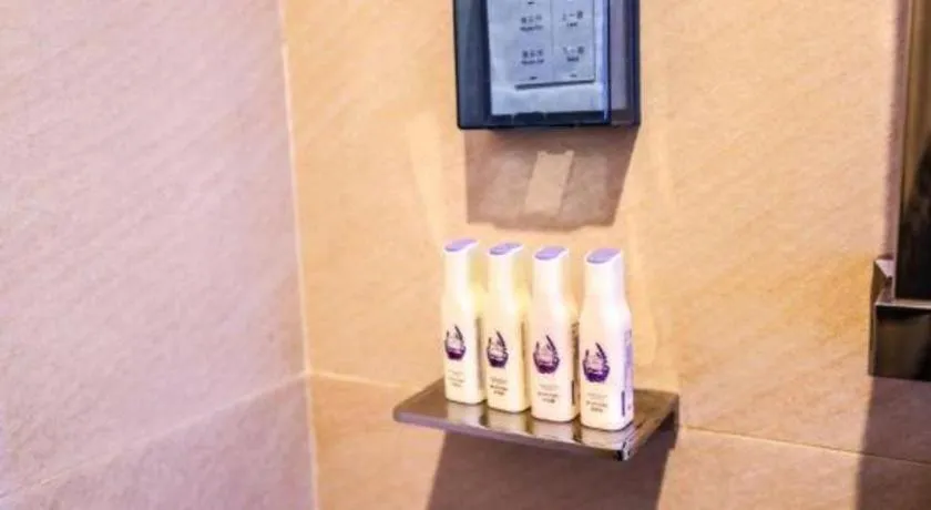 Lavande Hotel Beijing Daxing Airport Qingyuan Road Metro Station Joy City