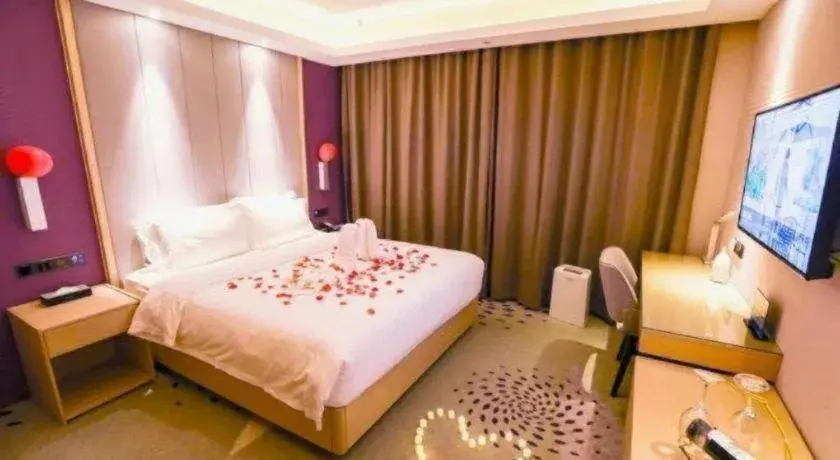Bed in Lavande Hotel Beijing Daxing Airport Qingyuan Road Metro Station Joy City Bed in Lavande Hotel Beijing Daxing Airport Qingyuan Road Metro Station Joy City