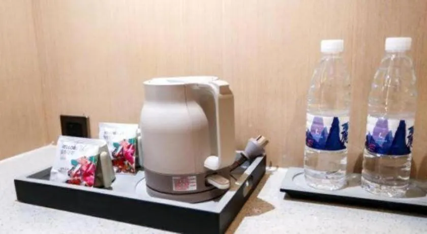 Lavande Hotel Beijing Daxing Airport Qingyuan Road Metro Station Joy City