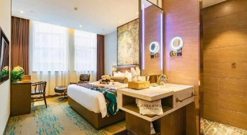 Bed in James Joyce Coffetel Chengdou Wuqing Wanda Plaza