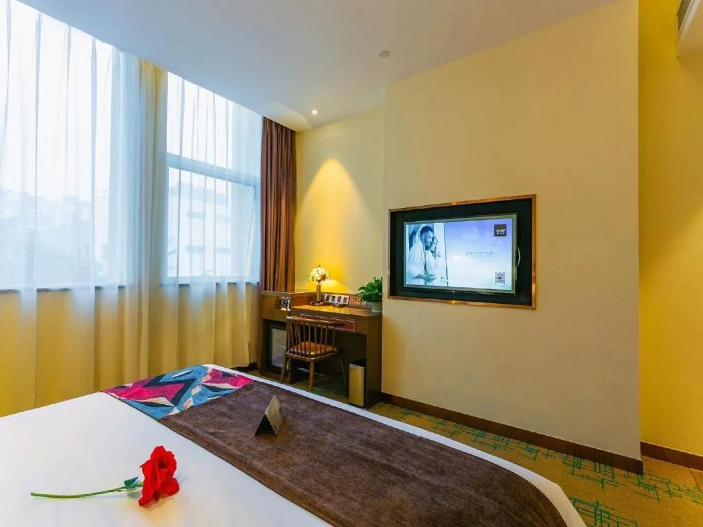 Bed in James Joyce Coffetel Chengdou Wuqing Wanda Plaza