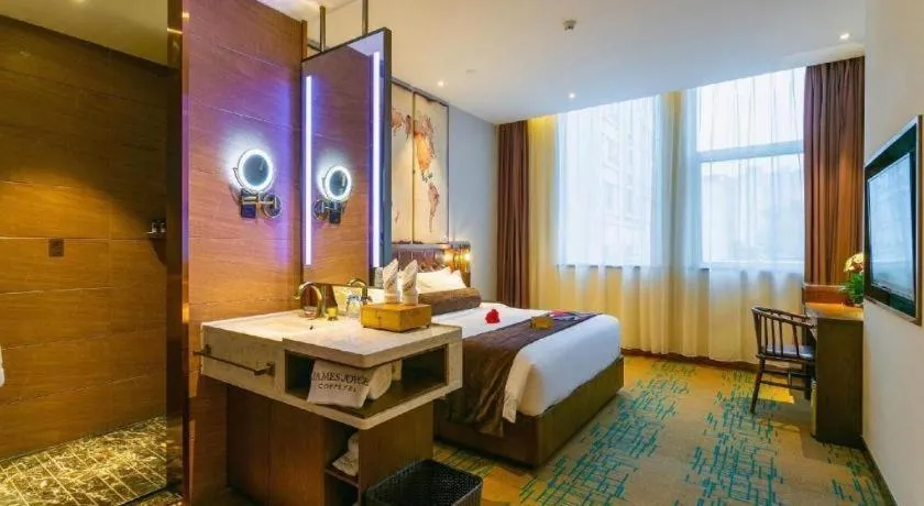 Bed in James Joyce Coffetel Chengdou Wuqing Wanda Plaza