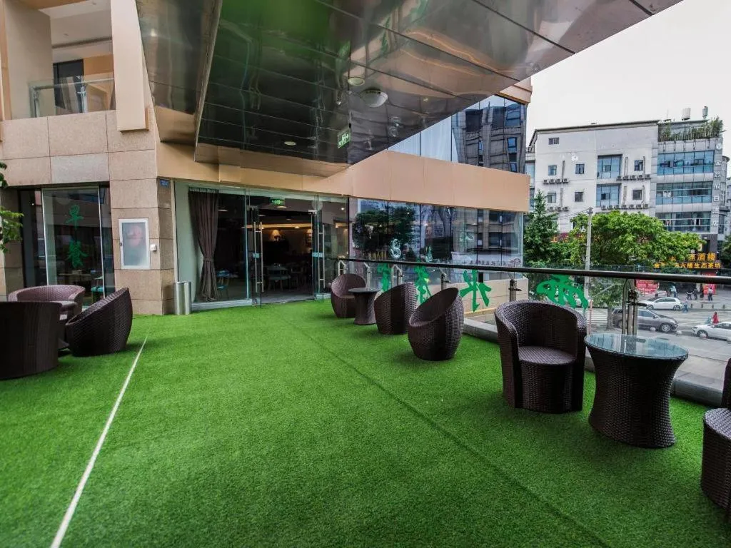 James Joyce Coffetel Chengdou Wuqing Wanda Plaza