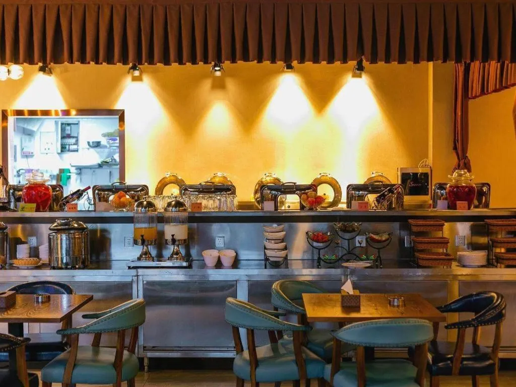 James Joyce Coffetel Chengdou Wuqing Wanda Plaza