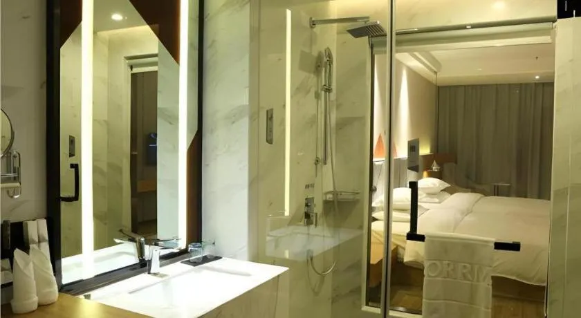 Borrman Hotel Hechi Bama Central Cultural Plaza