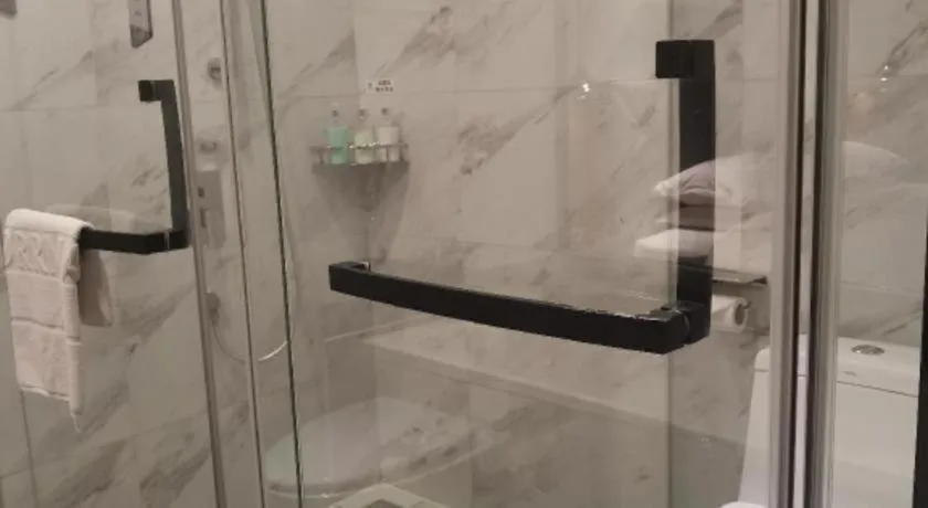 Borrman Hotel Hechi Bama Central Cultural Plaza