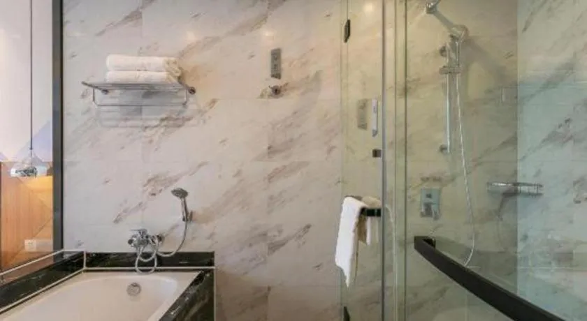 Borrman Hotel Hechi Bama Central Cultural Plaza