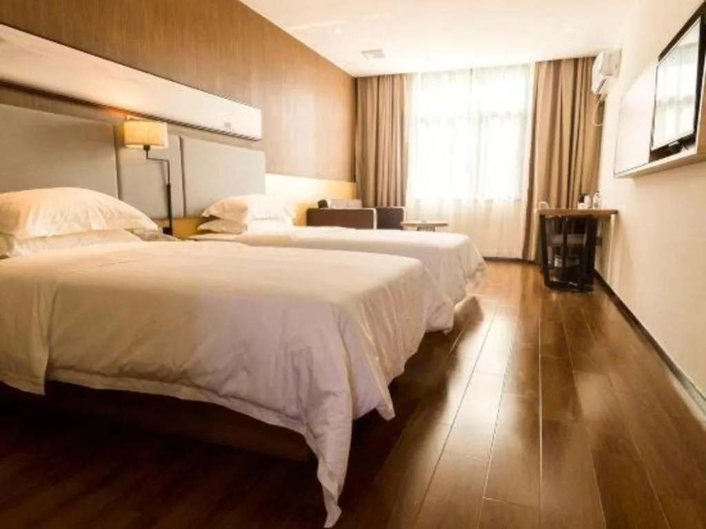 Bed in Jtour Inn Suizhou Yanhe Avenue