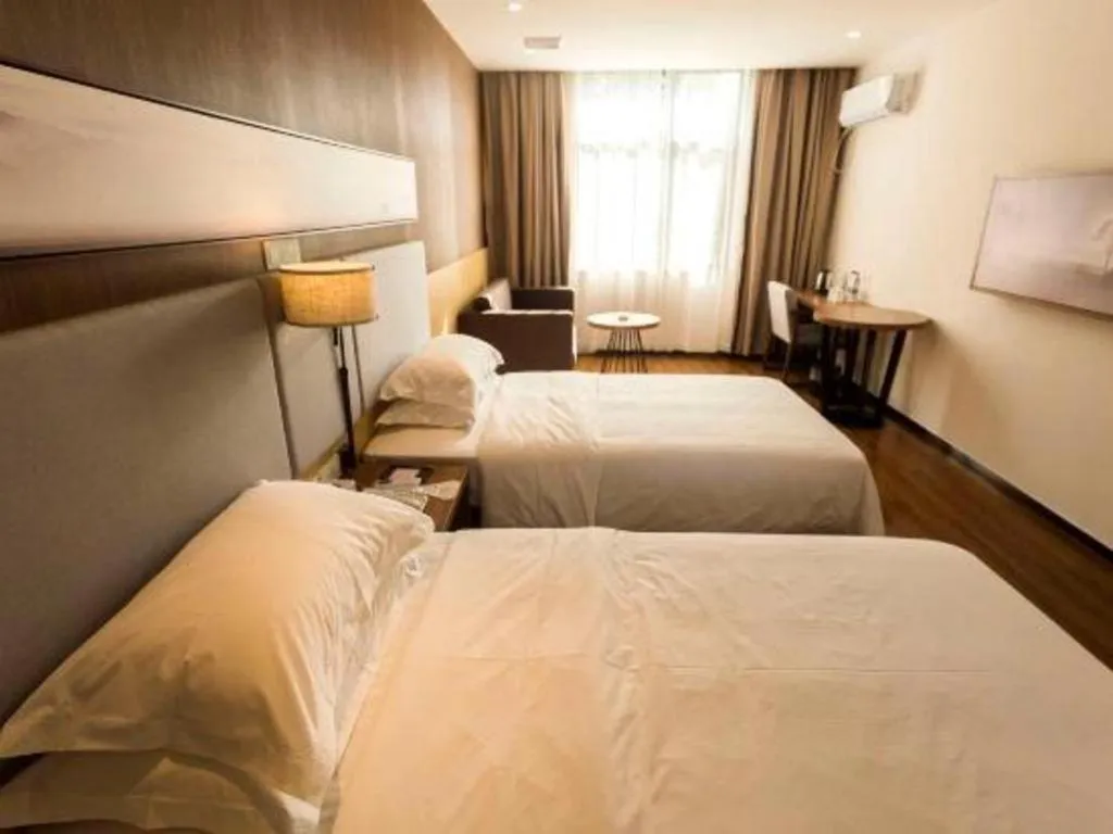 Bed in Jtour Inn Suizhou Yanhe Avenue