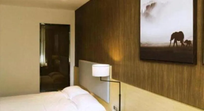 Bed in Jtour Inn Suizhou Yanhe Avenue