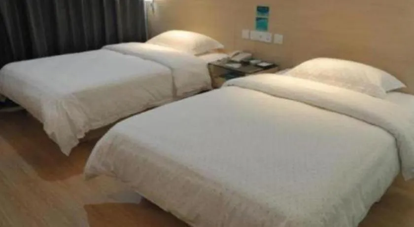 Bed in Jtour Inn Suizhou Yanhe Avenue