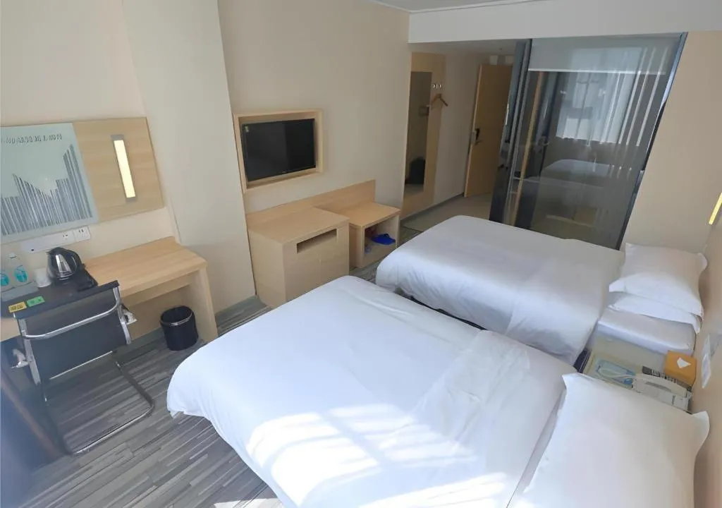 Bed in City Comfort Inn Guangzhou Zengcheng Wanda Plaza Metro Station