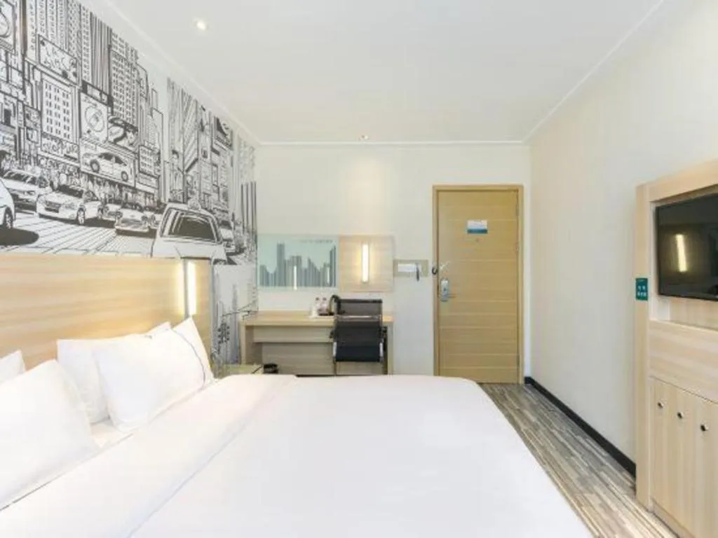 Bed in City Comfort Inn Guangzhou Zengcheng Wanda Plaza Metro Station