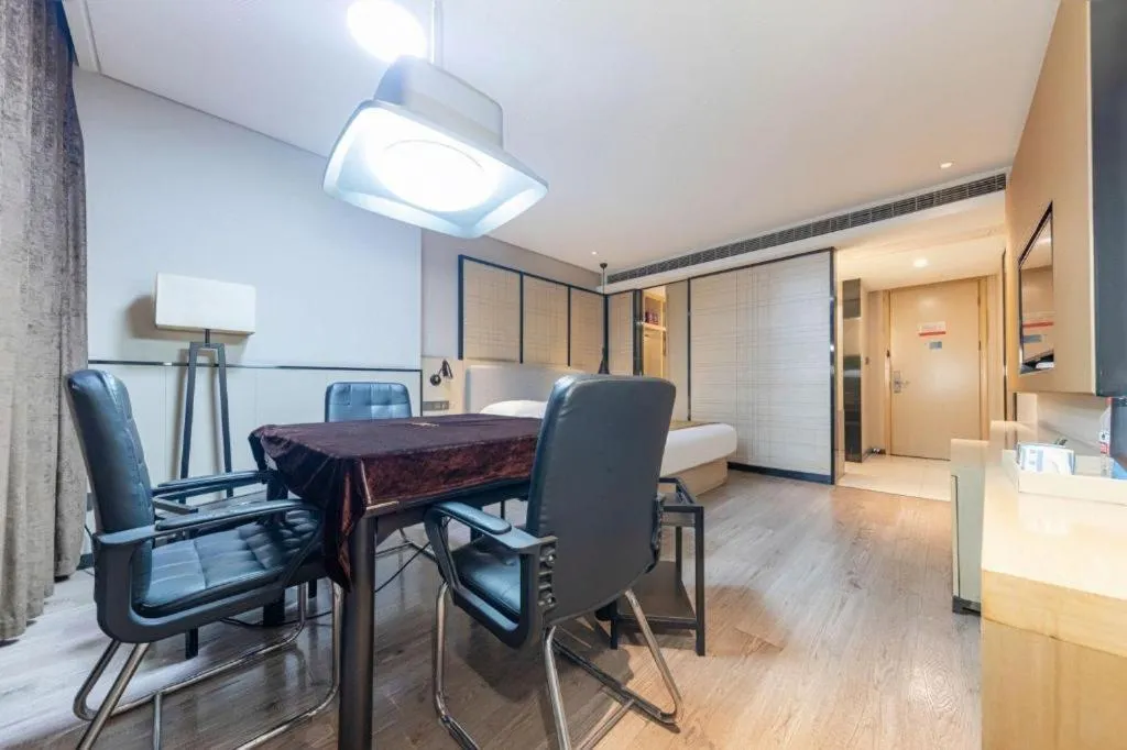 Echarm Hotel Xiantao Yuantai Weilaicheng