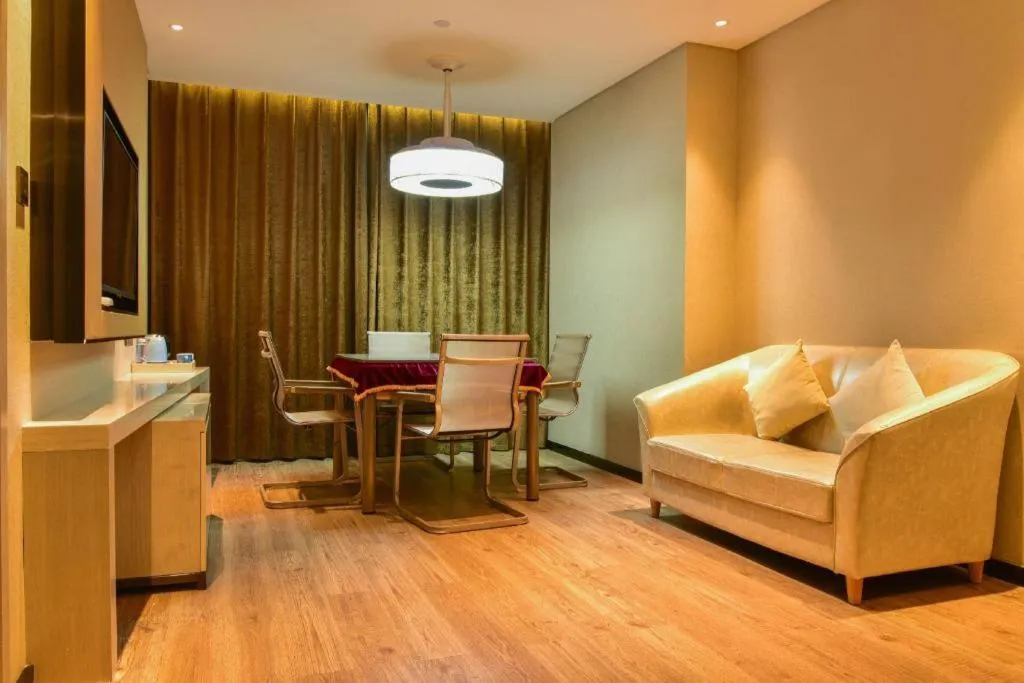 Echarm Hotel Xiantao Yuantai Weilaicheng