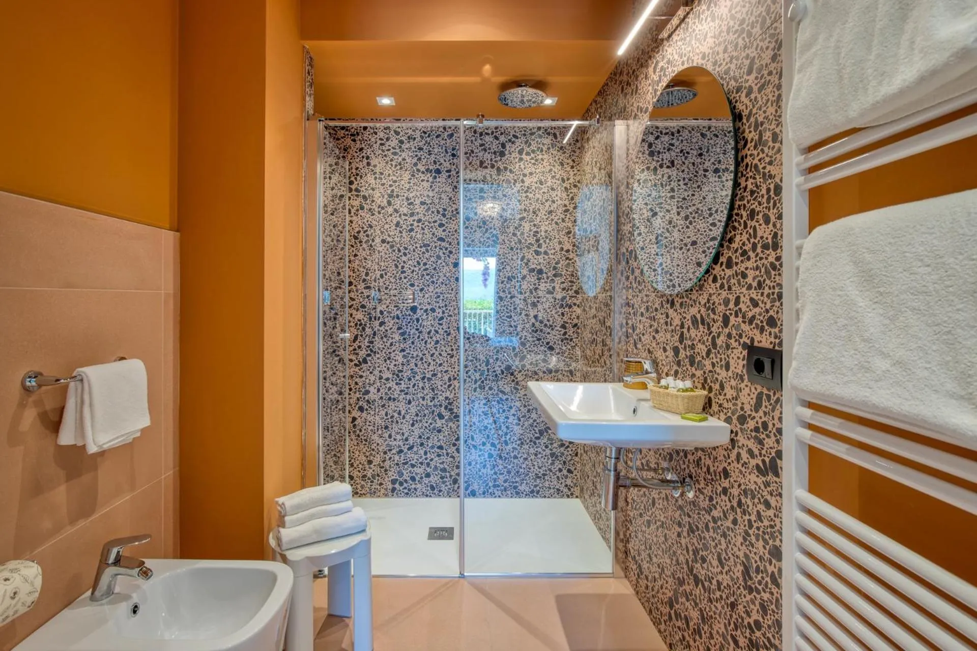 Bathroom in Hotel Villa Europa