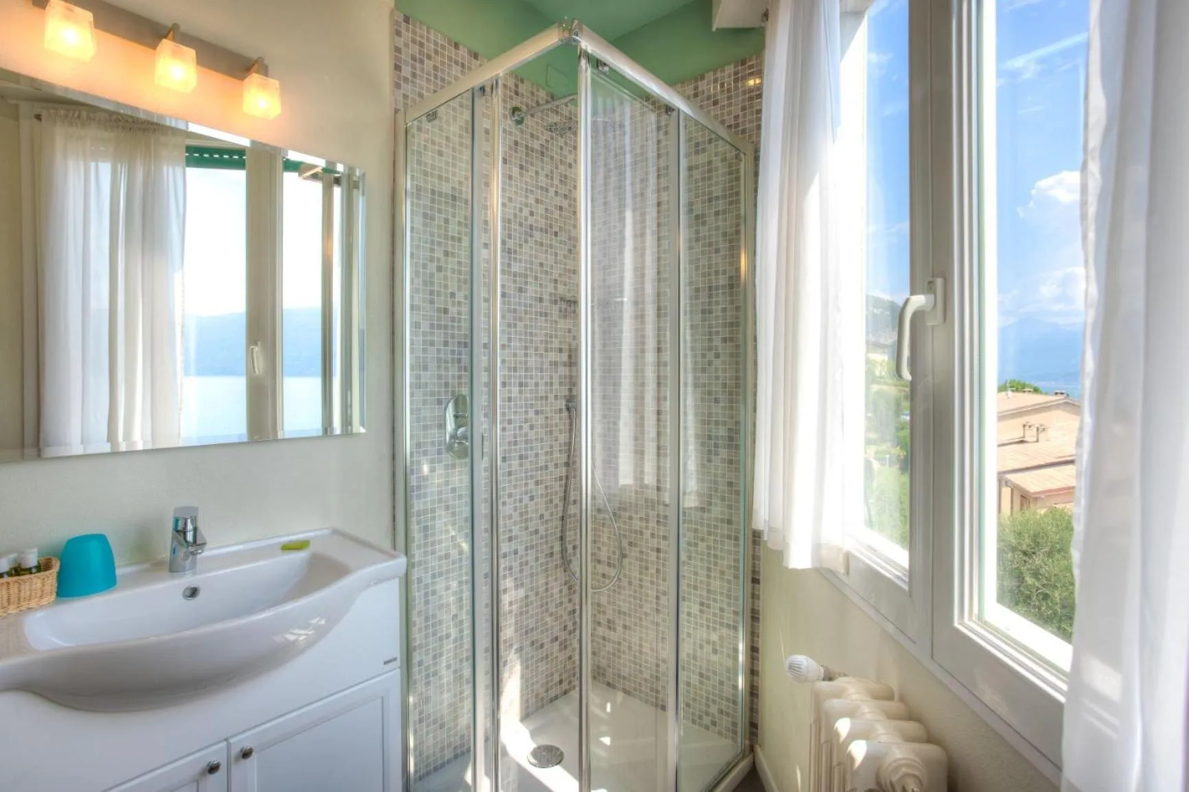 Bathroom in Hotel Villa Europa