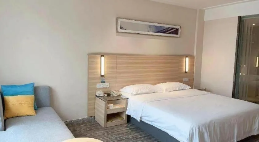 Bed in City Comfort Inn Chengdu Longquanyi District Beijing Road