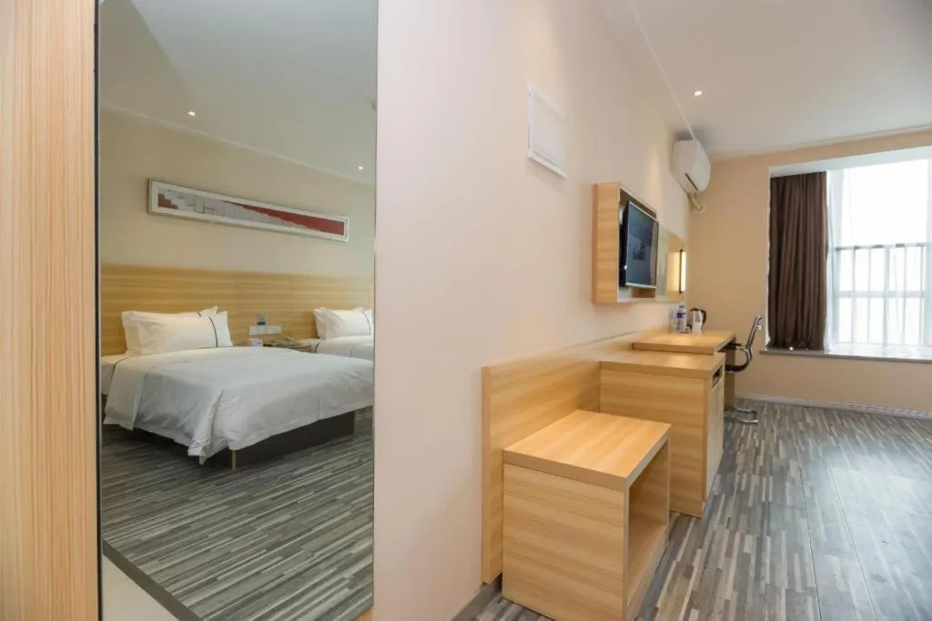 Bed in City Comfort Inn Chengdu Longquanyi District Beijing Road