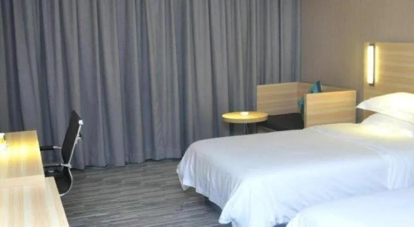 Bed in City Comfort Inn Shenzhen Longhua District Government