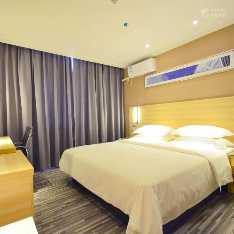 Bed in City Comfort Inn Shenzhen Longhua District Government