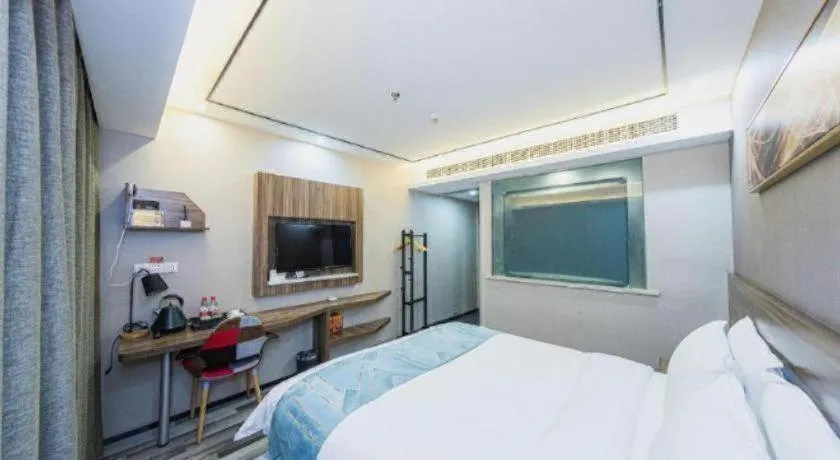Bed in Borrman Hotel Zhenjiang Dashikou Suning Plaza