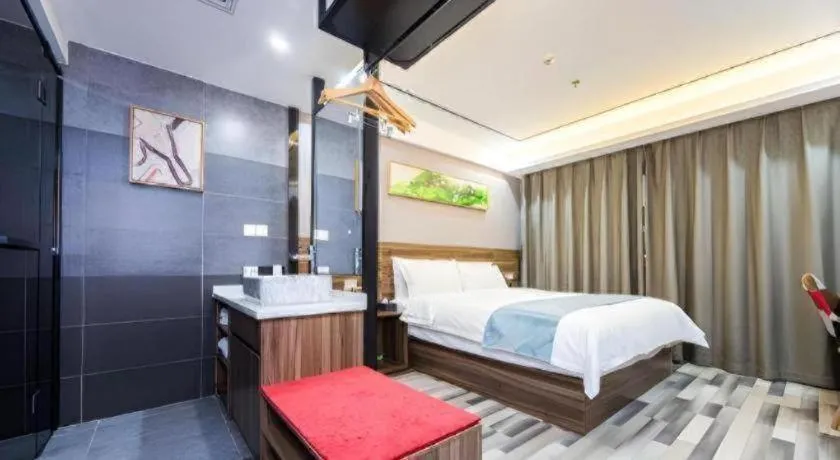 Bed in Borrman Hotel Zhenjiang Dashikou Suning Plaza