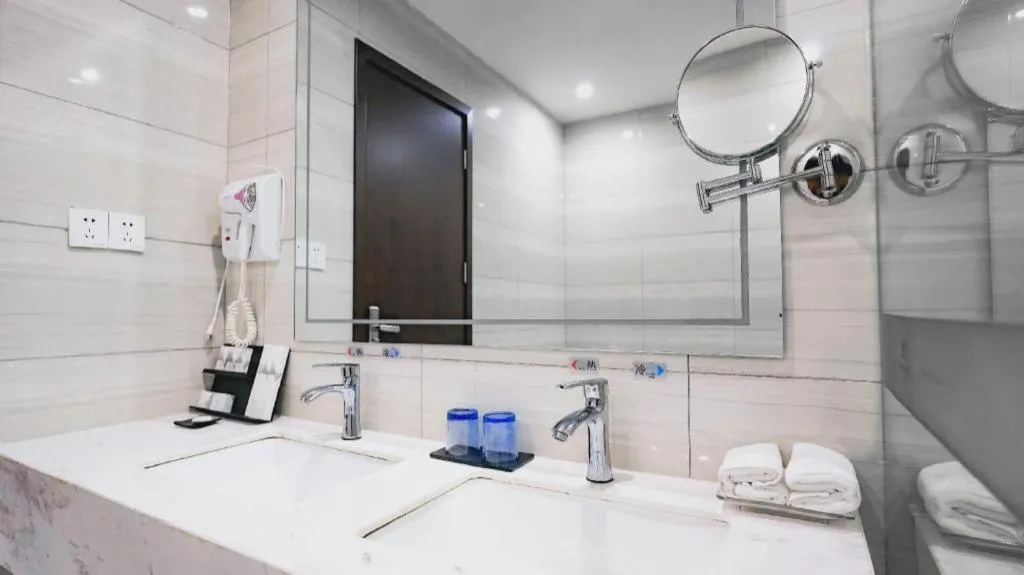 Borrman Hotel Wuxi Hubin Business Street