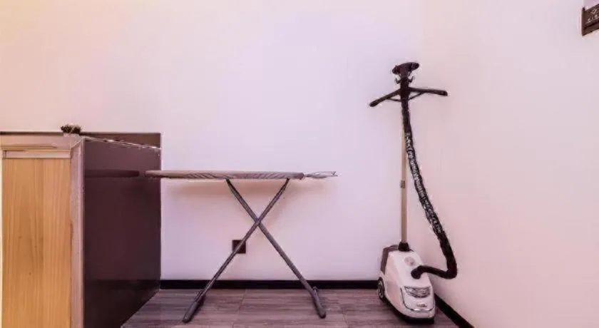 Echarm Hotel Guizhou Xingyi Jushan Avenue