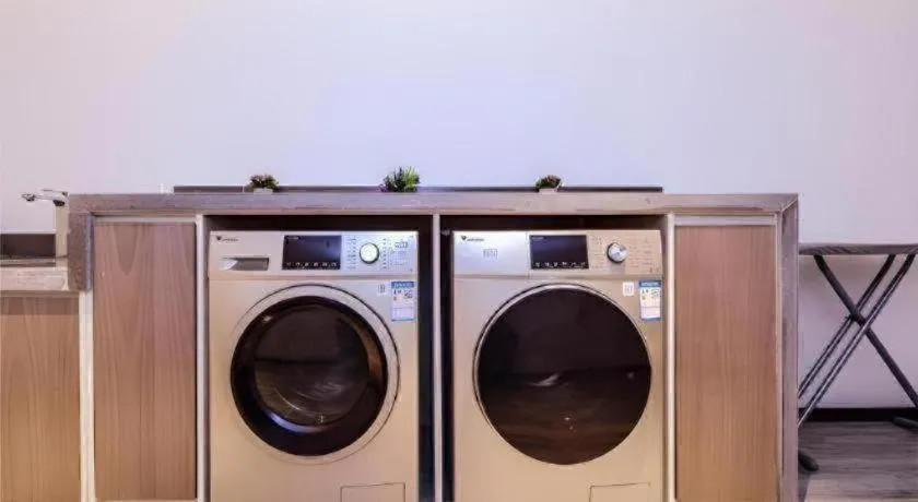 Echarm Hotel Guizhou Xingyi Jushan Avenue