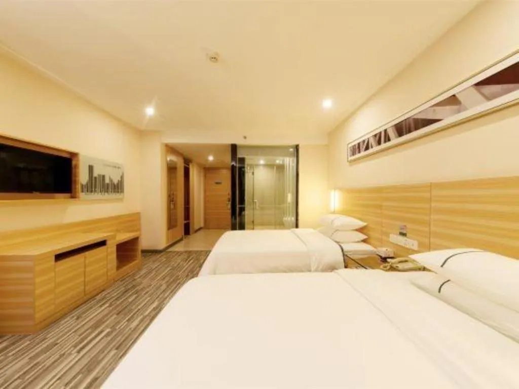 Bed in City Comfort Inn Yunfu Luoding Triumph Plaza