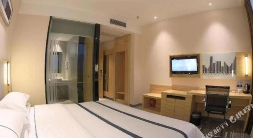 Bed in City Comfort Inn Yunfu Luoding Triumph Plaza