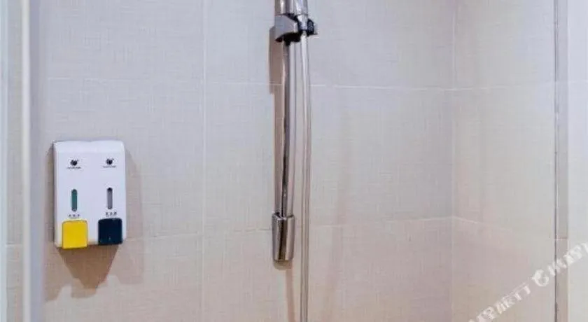 City Comfort Inn Yunfu Luoding Triumph Plaza