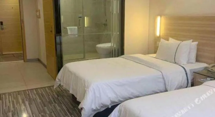 Bed in City Comfort Inn Yunfu Luoding Triumph Plaza