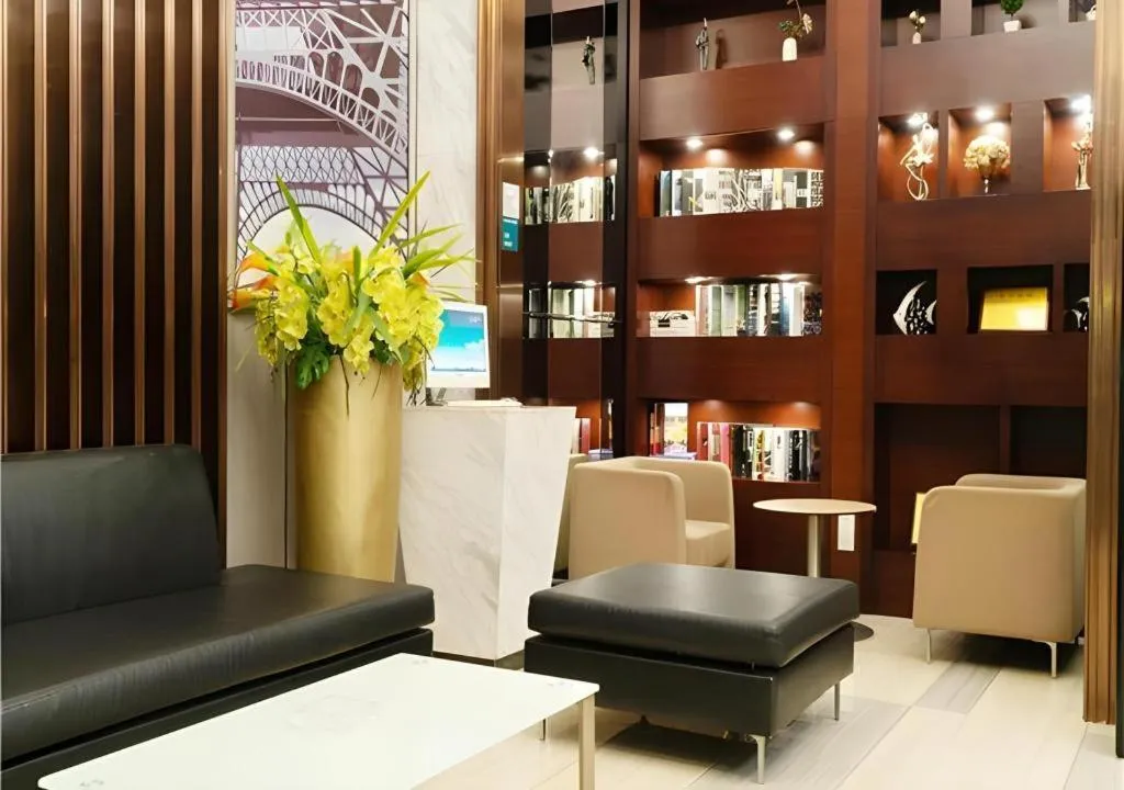 City Comfort Inn Yunfu Luoding Triumph Plaza