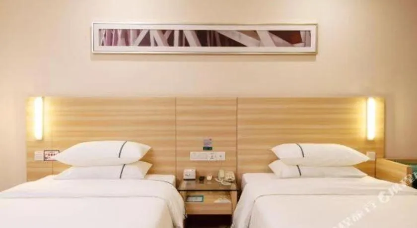 Bed in City Comfort Inn Yunfu Luoding Triumph Plaza