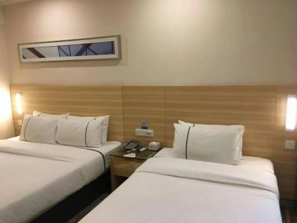 Bed in City Comfort Inn Yunfu Luoding Triumph Plaza