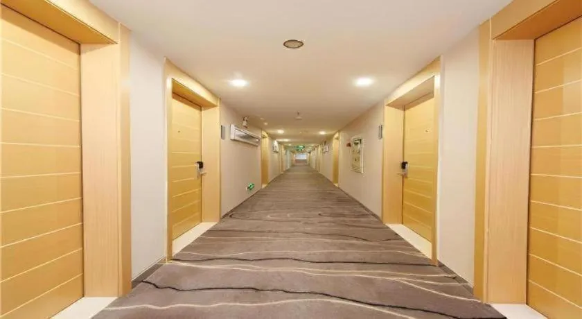 City Comfort Inn Yunfu Luoding Triumph Plaza