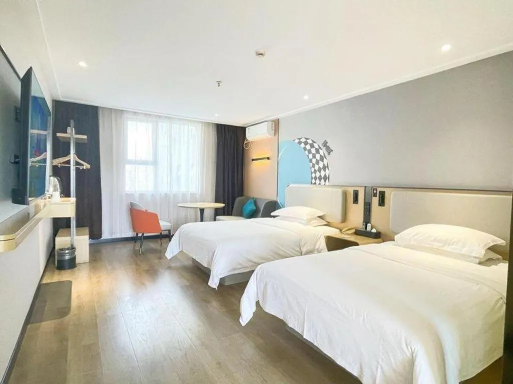 Bed in City Comfort Inn Xianning Wenquan Road Walmart Plaza