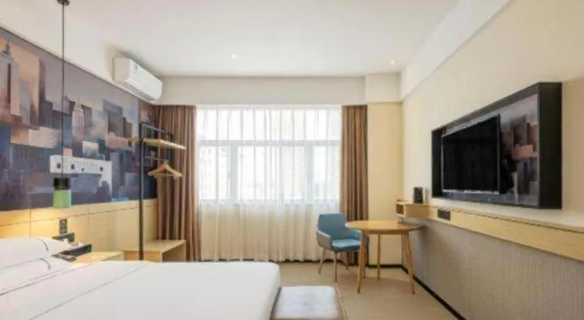 Bed in City Comfort Inn Xianning Wenquan Road Walmart Plaza