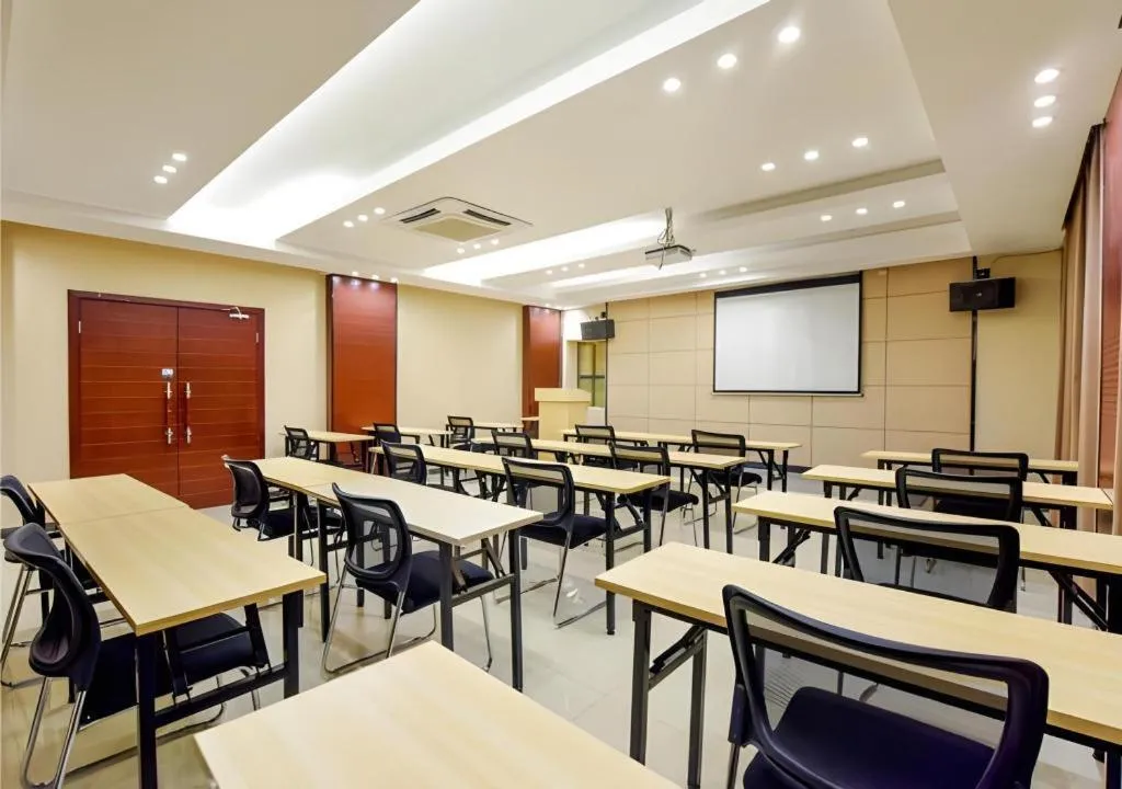 City Comfort Inn Hotel Guiyang Normal University Yangmingci Metro Station