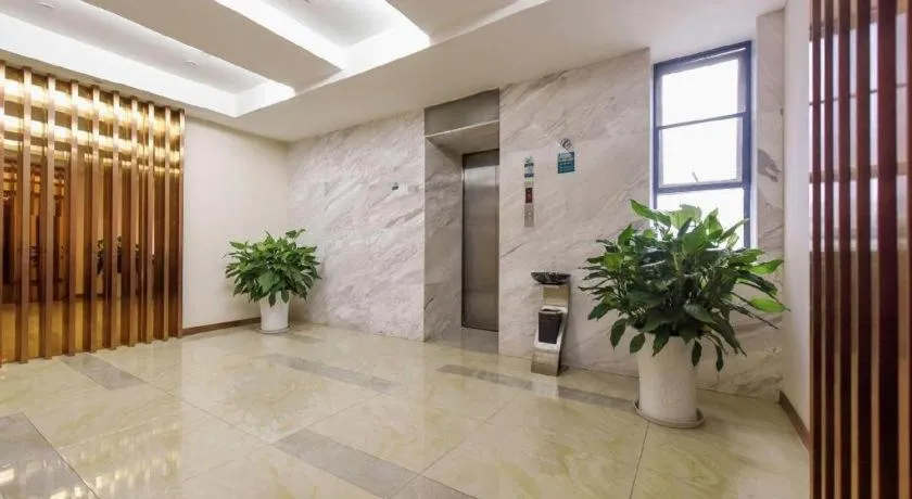 City Comfort Inn Hotel Guiyang Normal University Yangmingci Metro Station