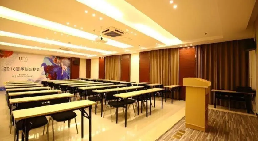 City Comfort Inn Hotel Guiyang Normal University Yangmingci Metro Station