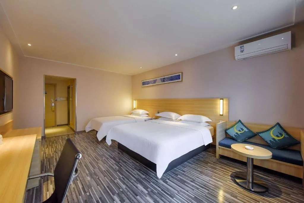 Bed in City Comfort Inn Hotel Guiyang Normal University Yangmingci Metro Station