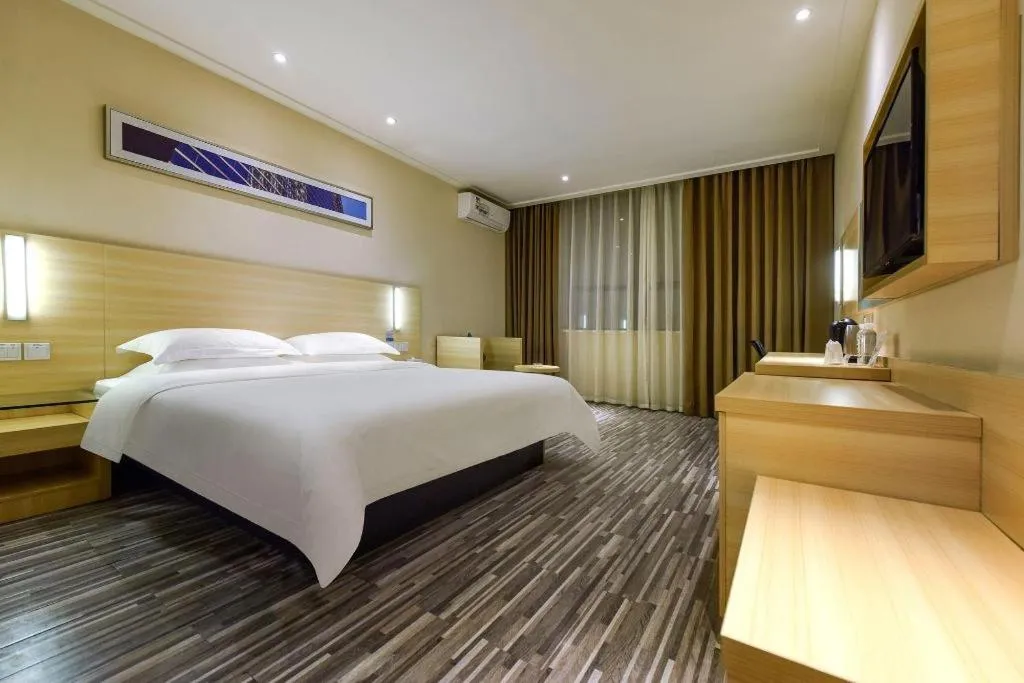 Bed in City Comfort Inn Hotel Guiyang Normal University Yangmingci Metro Station